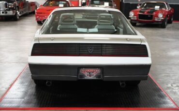 Pontiac-Trans-Am-1983-Coupe-29
