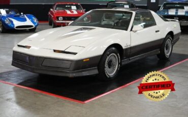 Pontiac-Trans-Am-1983-Coupe
