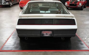 Pontiac-Trans-Am-1983-Coupe-4