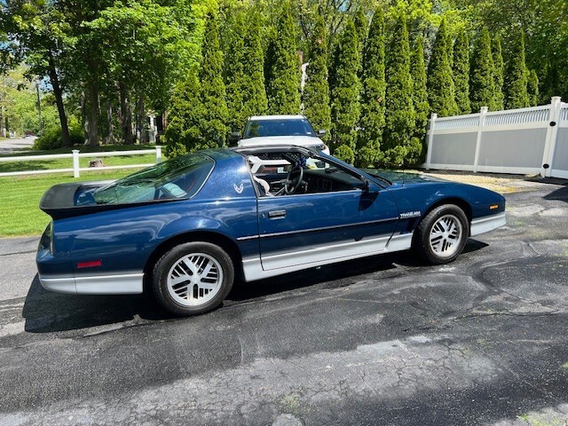 Pontiac-Trans-Am-1985-16