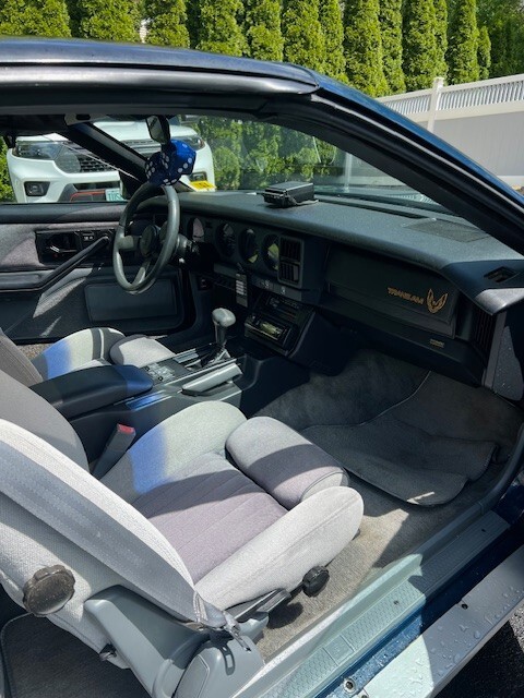 Pontiac-Trans-Am-1985-2