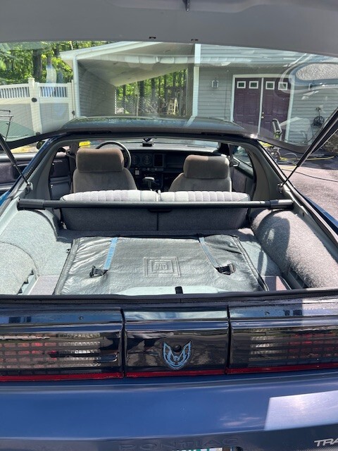 Pontiac-Trans-Am-1985-7