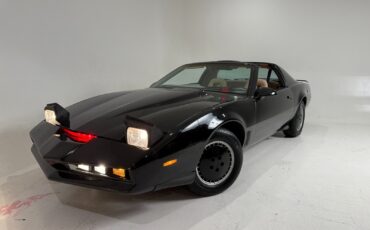 Pontiac-Trans-Am-1985-Hatchback-11