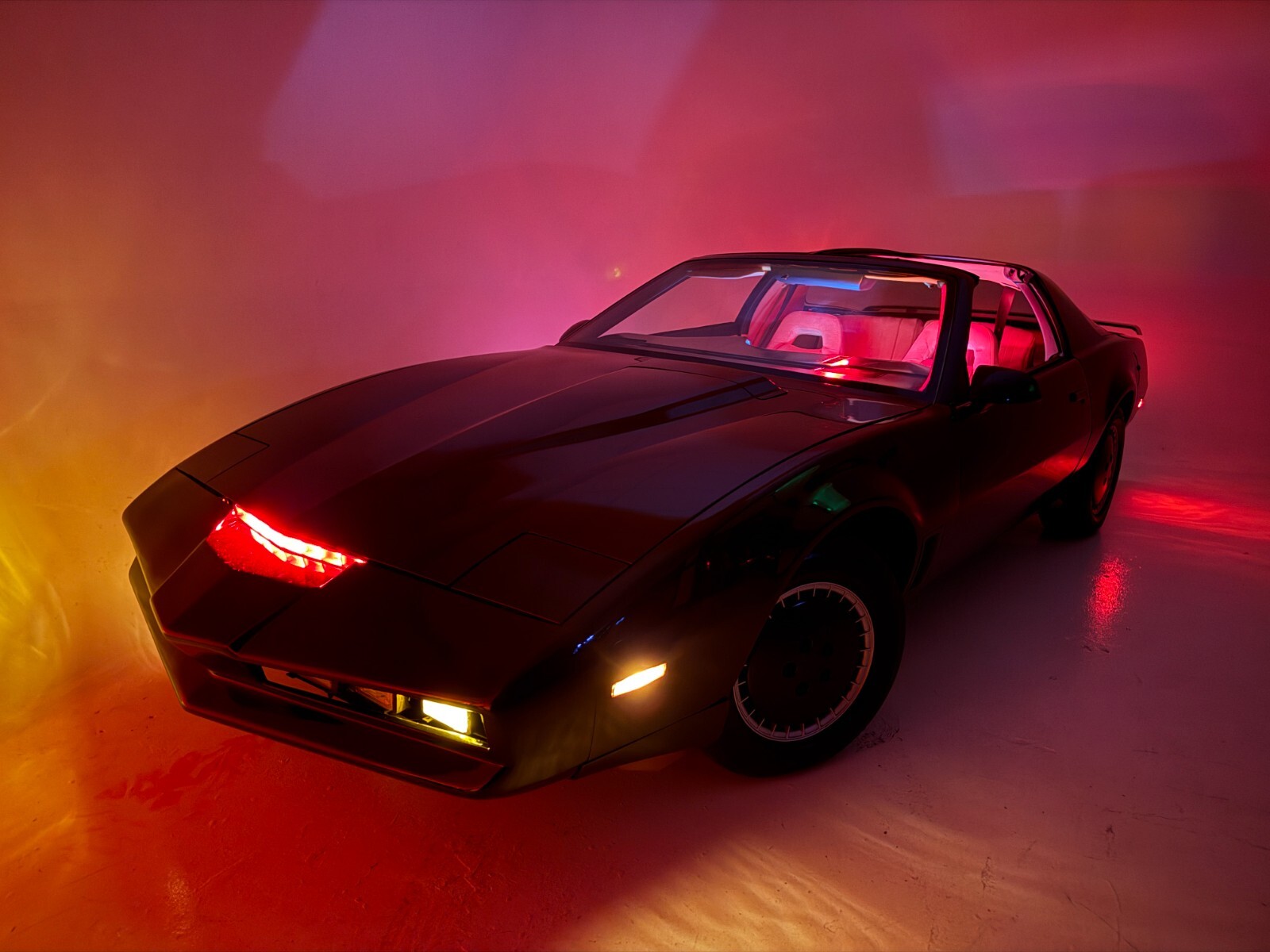 Pontiac-Trans-Am-1985-Hatchback-13
