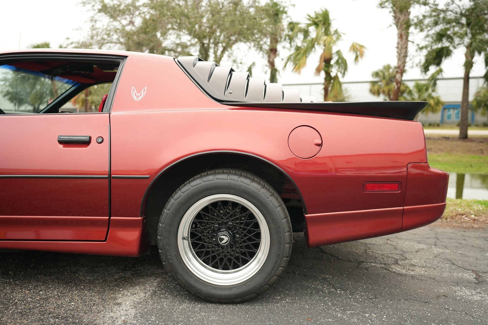 Pontiac-Trans-Am-1986-Coupe-17