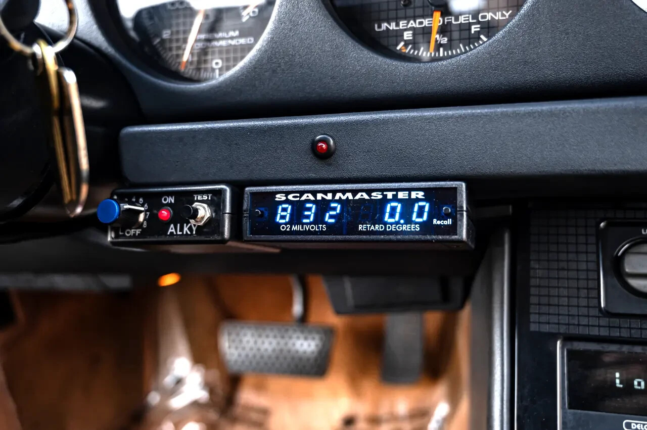 Pontiac-Trans-Am-1989-17