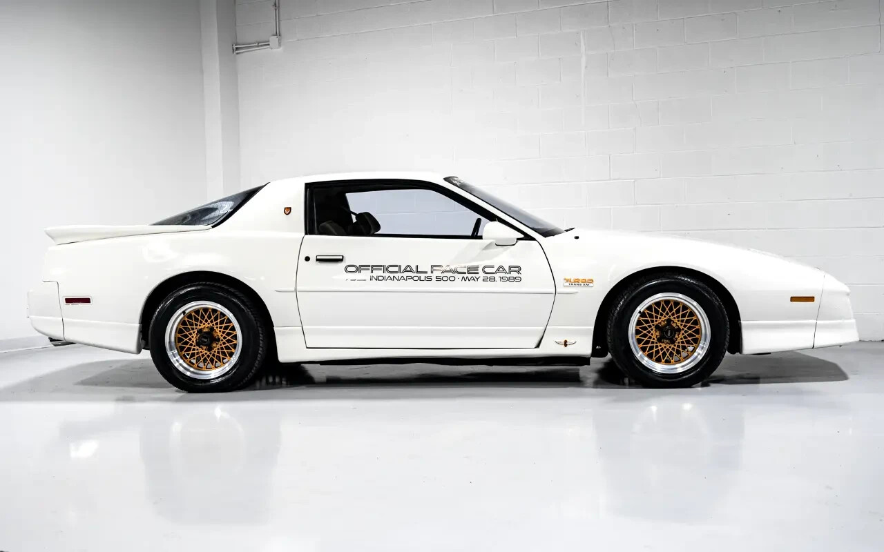 Pontiac-Trans-Am-1989-2