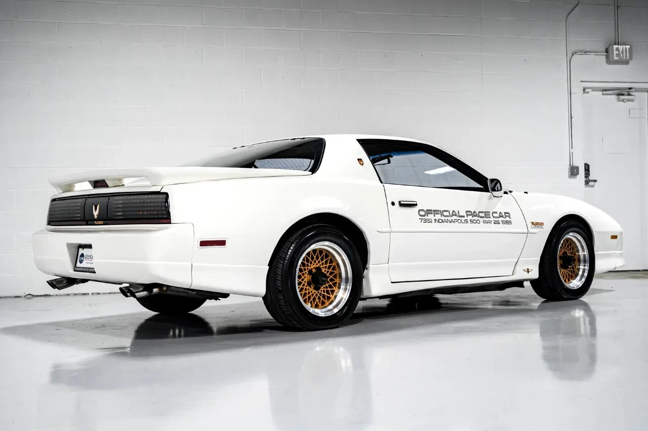Pontiac-Trans-Am-1989-3
