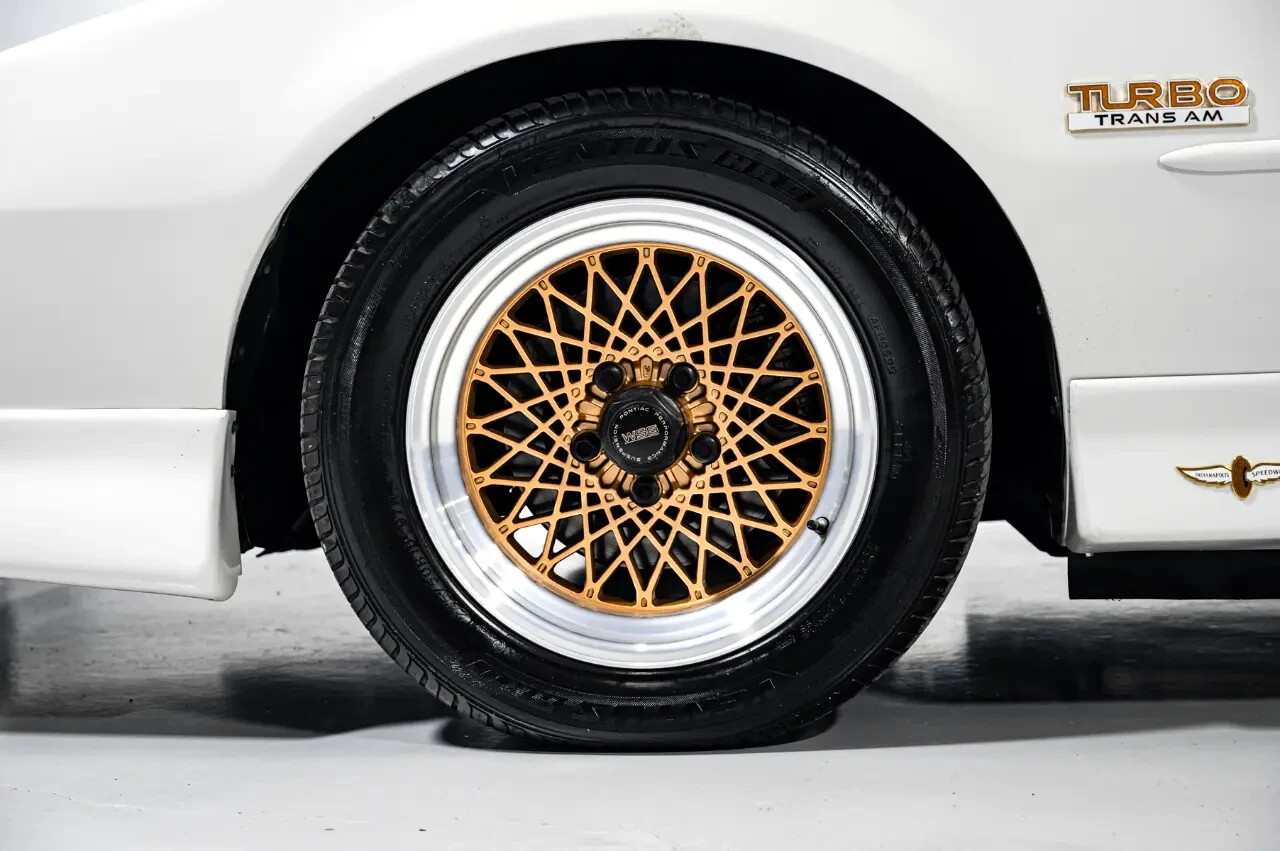 Pontiac-Trans-Am-1989-8