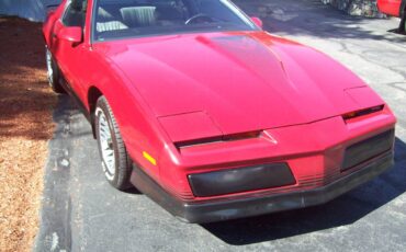 Pontiac-Trans-am-1984-red