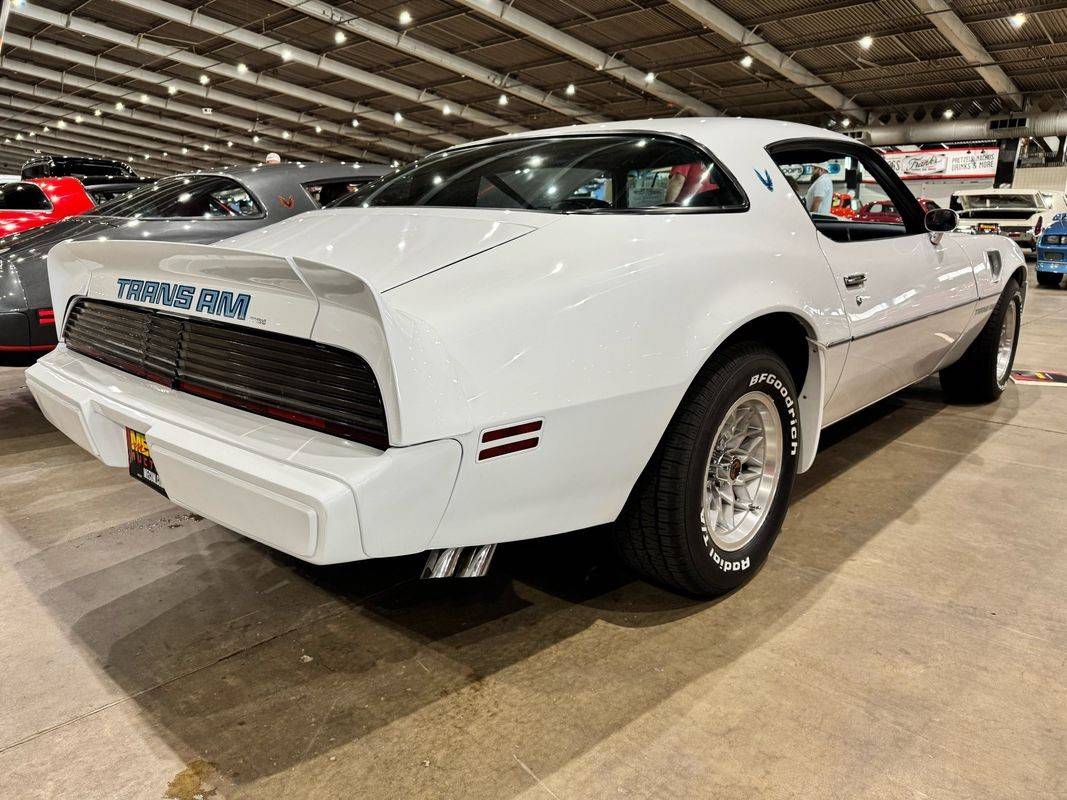 Pontiac-Trans-am-trans-am-1979-white-3