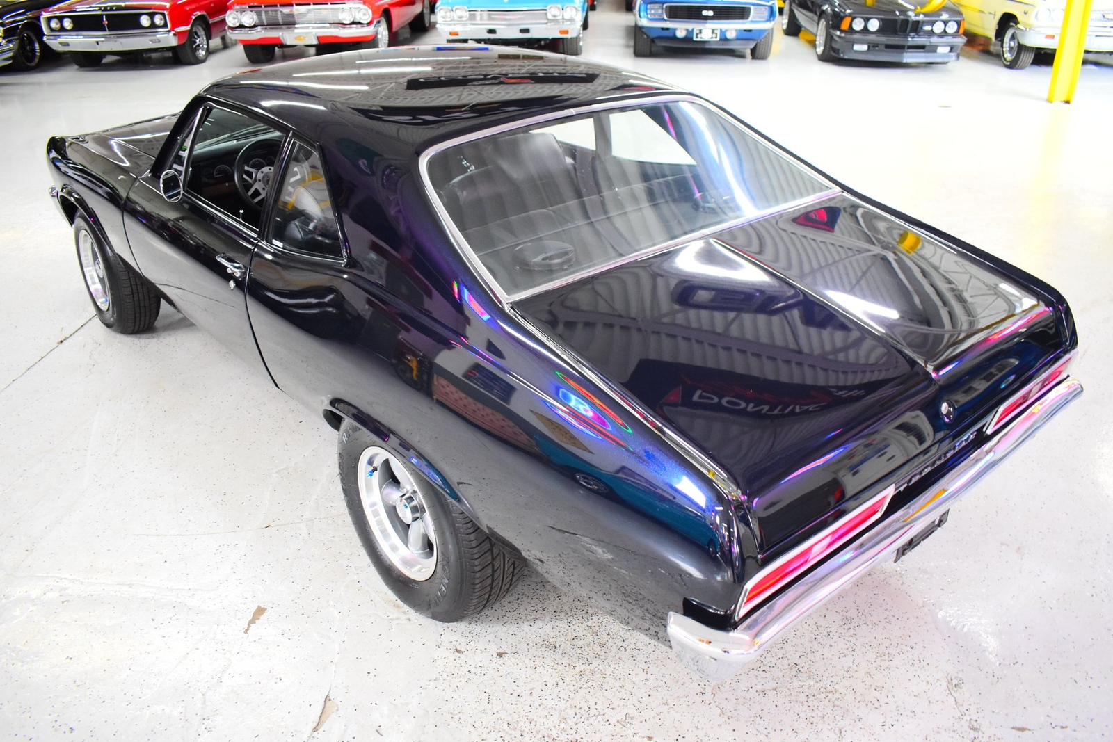 Pontiac-Ventura-1971-17