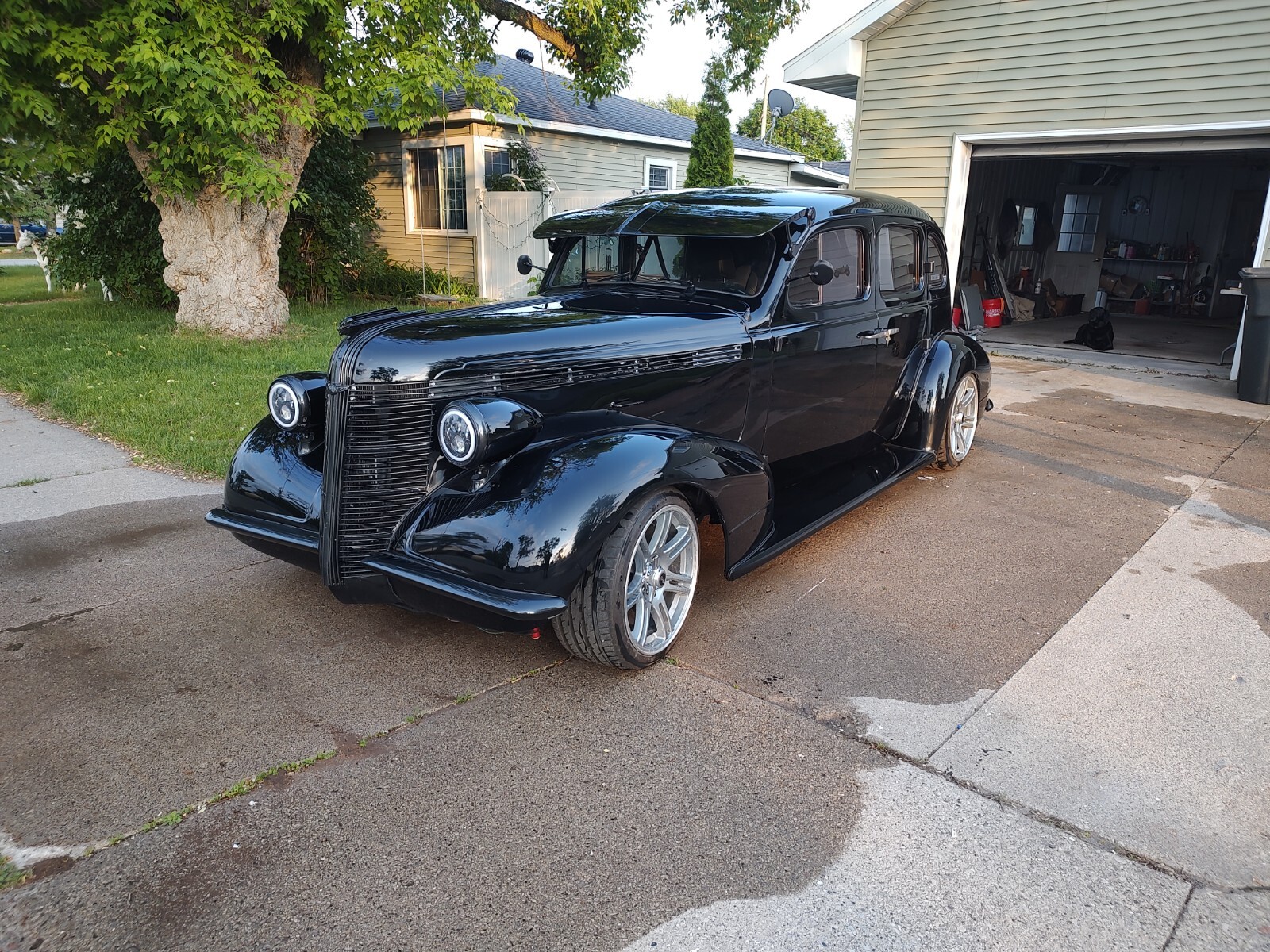 Pontiac-deluxie-1937-Sedan-11