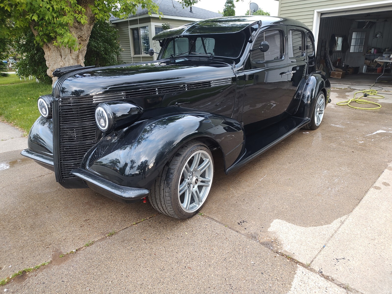 Pontiac-deluxie-1937-Sedan-13