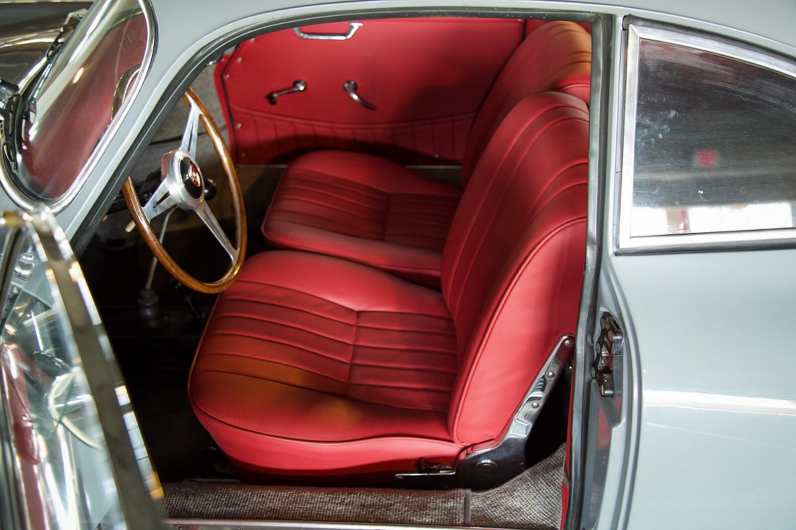 Porsche-356-1957-Coupe-15