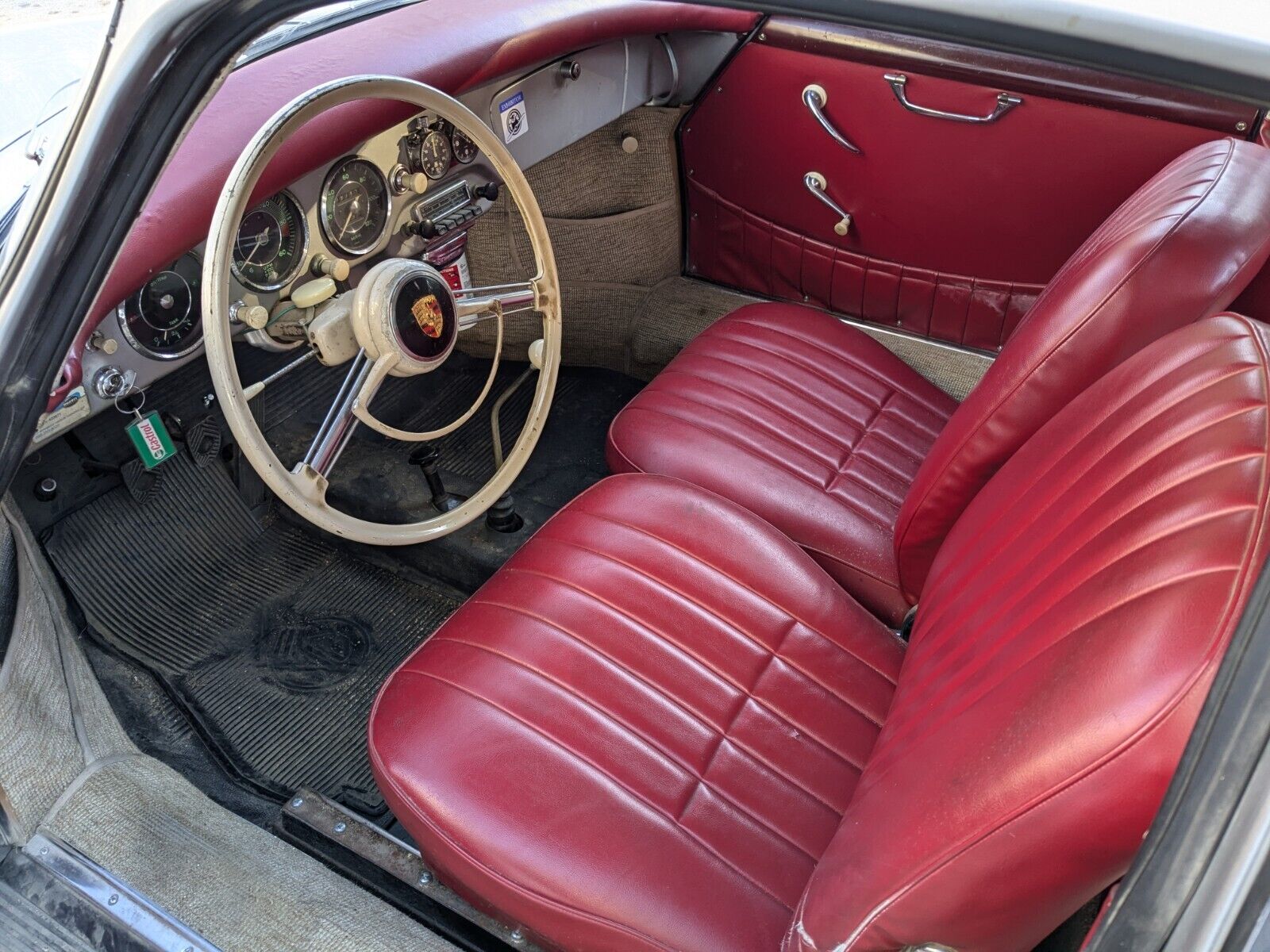 Porsche-356-1959-Coupe-13