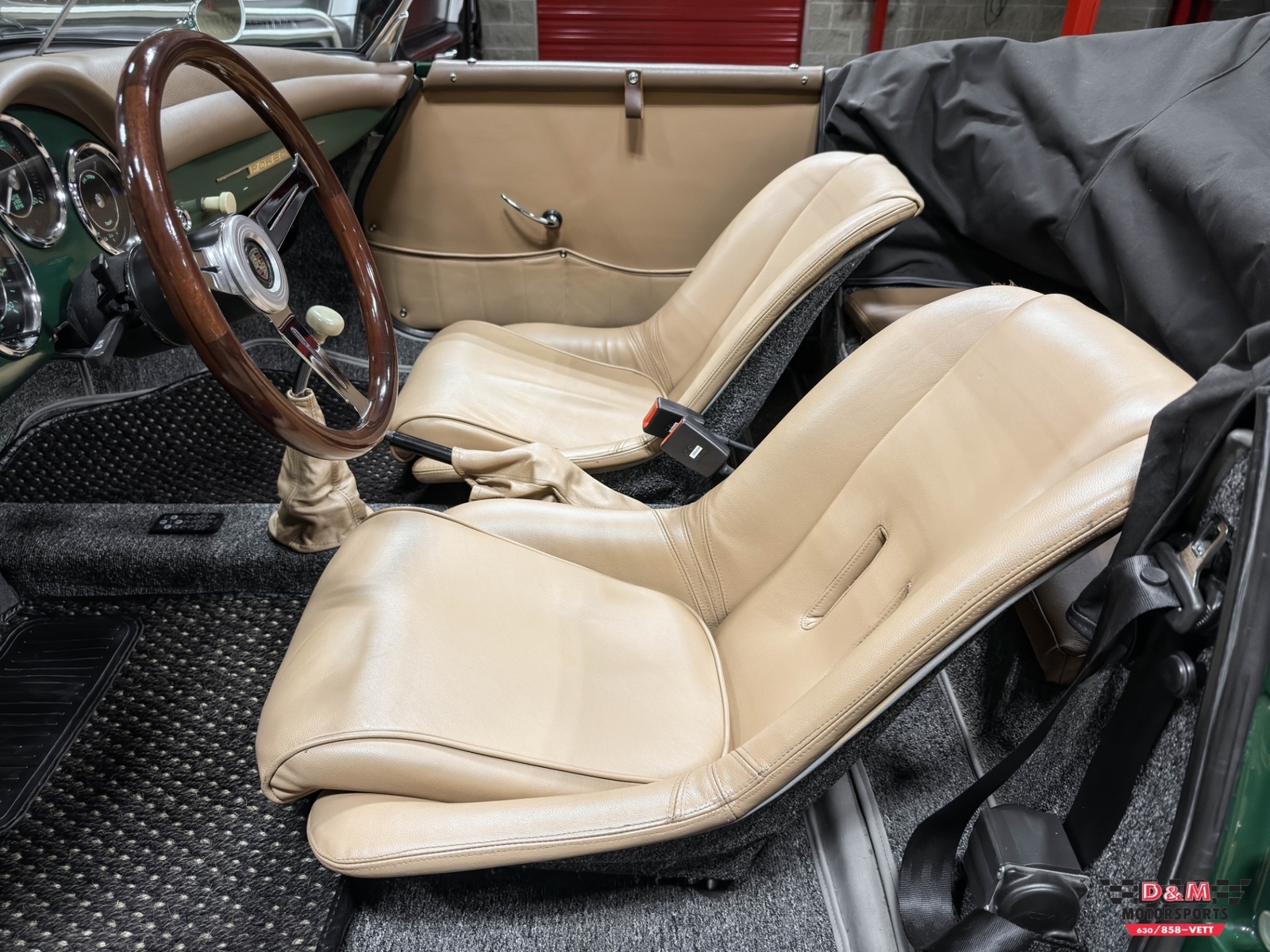 Porsche-356-1965-Convertible-9