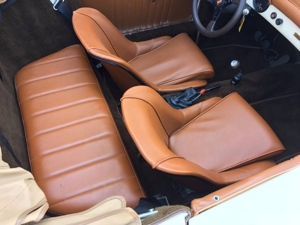 Porsche-356-speedster-replica-1956-yellow-11