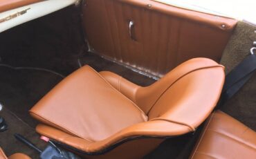 Porsche-356-speedster-replica-1956-yellow-15