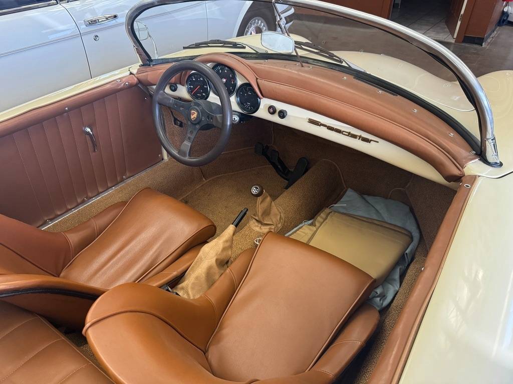 Porsche-356-speedster-replica-1956-yellow-18