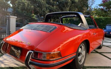 Porsche-911-1967-10