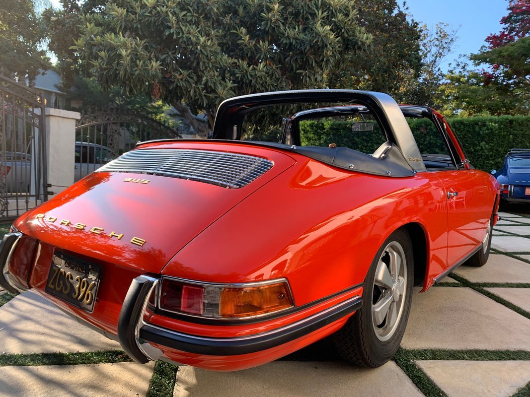 Porsche-911-1967-10