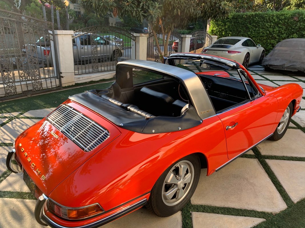 Porsche-911-1967-11