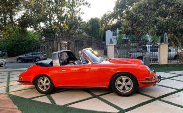 Porsche-911-1967-13