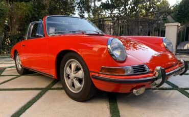 Porsche-911-1967-15