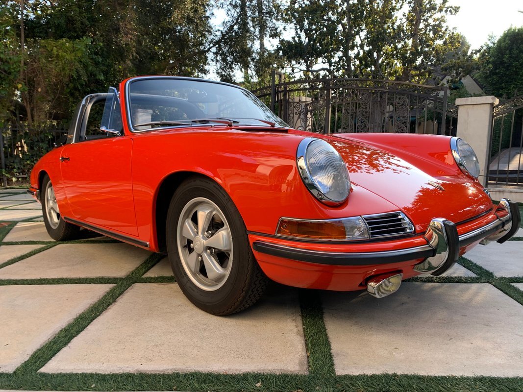 Porsche-911-1967-15