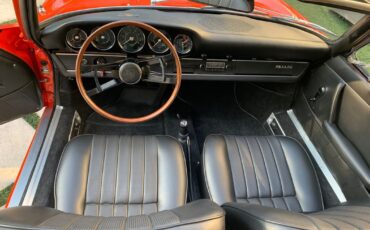 Porsche-911-1967-21