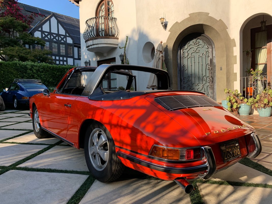Porsche-911-1967-3