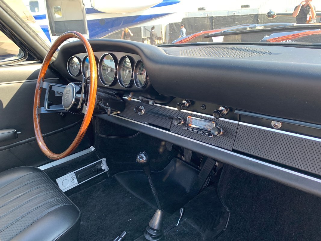Porsche-911-1967-35