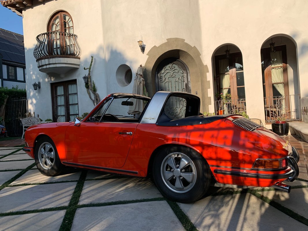Porsche-911-1967-5