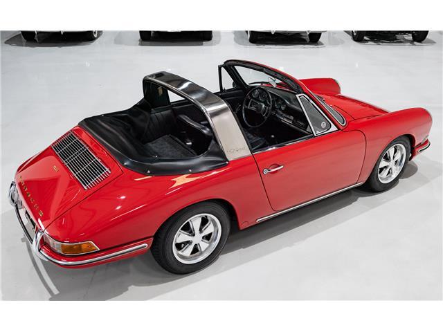 Porsche-911-1967-Targa-11