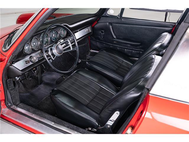 Porsche-911-1967-Targa-16