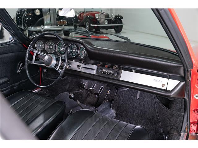 Porsche-911-1967-Targa-19