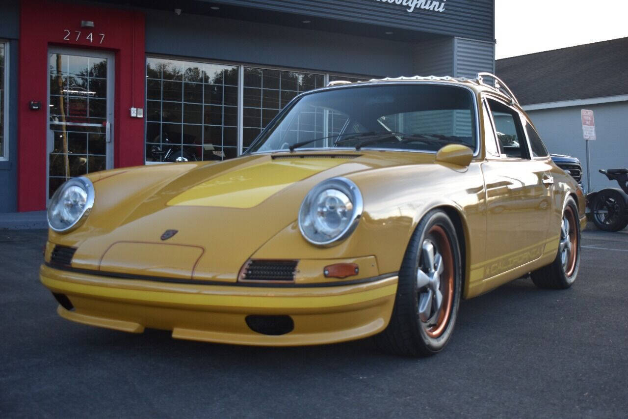 Porsche-911-1968-Convertible-11