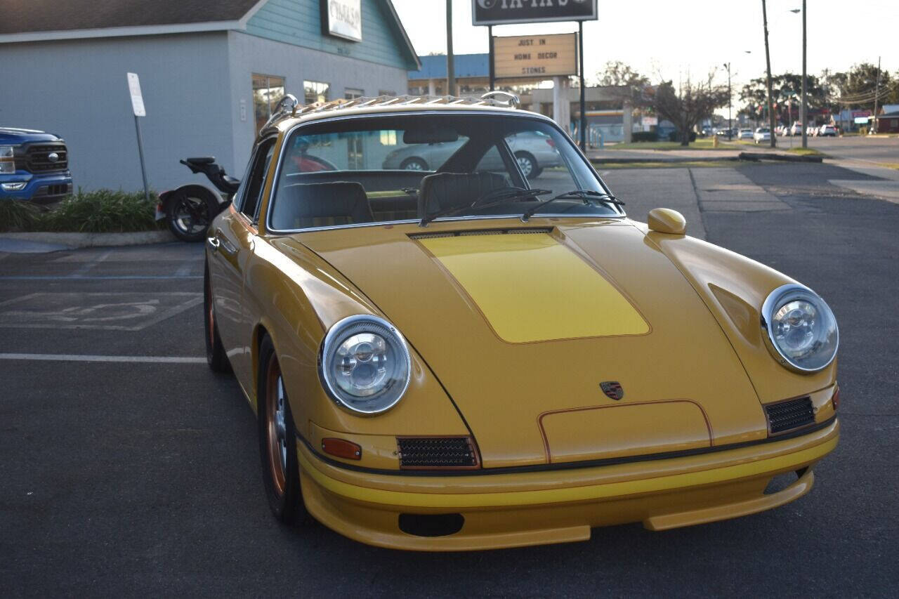 Porsche-911-1968-Convertible-16