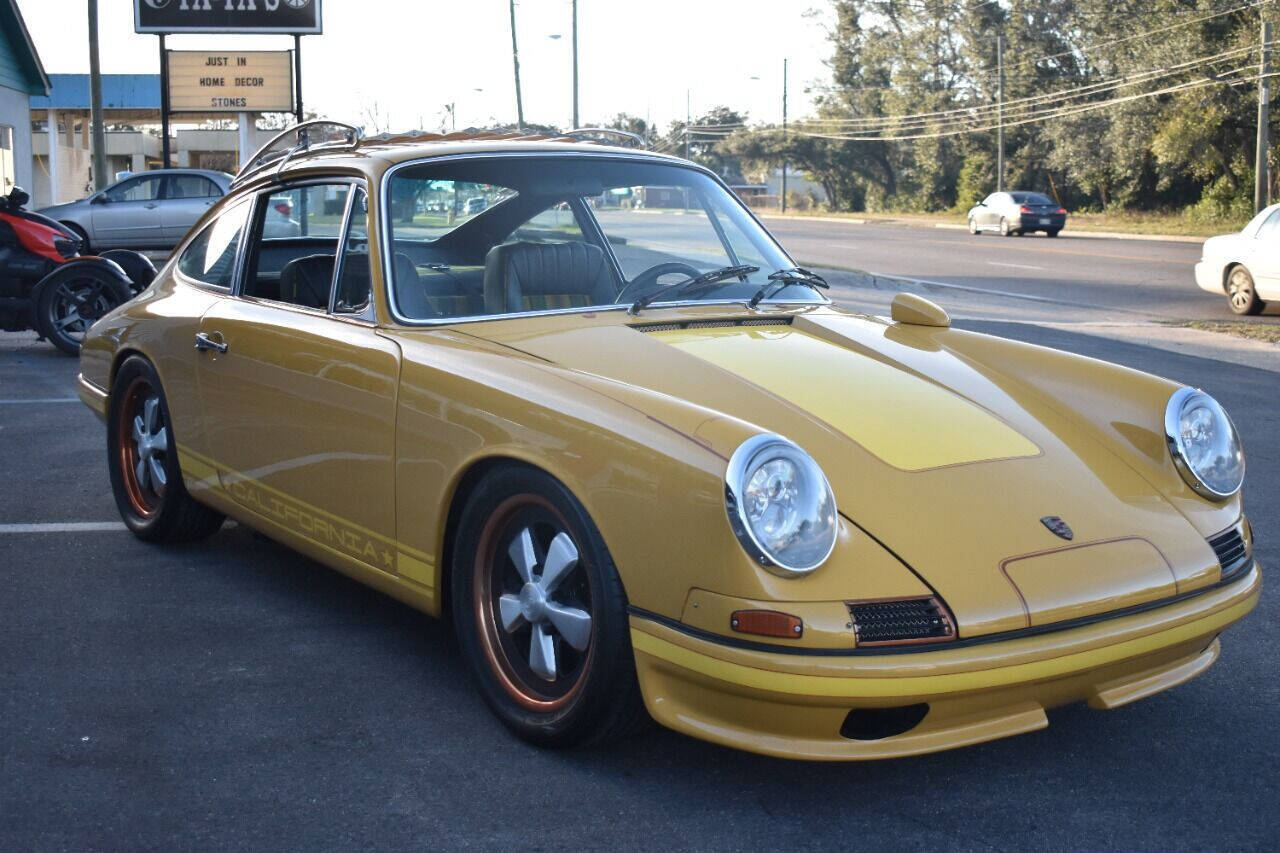 Porsche-911-1968-Convertible-19