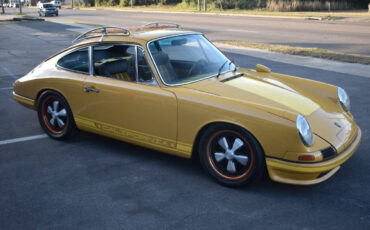 Porsche-911-1968-Convertible-21