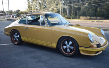 Porsche-911-1968-Convertible-22