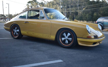 Porsche-911-1968-Convertible-23