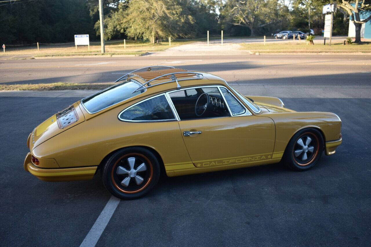 Porsche-911-1968-Convertible-27
