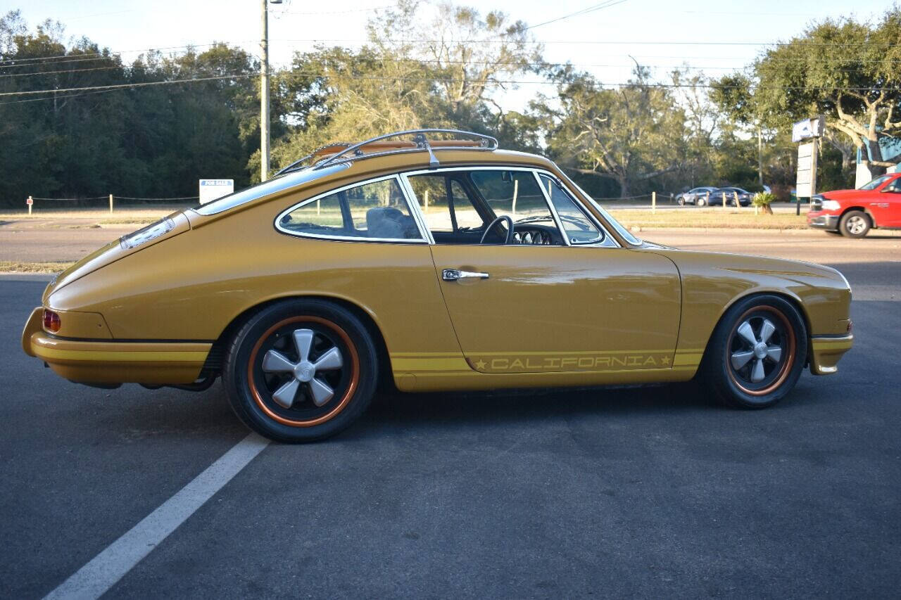 Porsche-911-1968-Convertible-29