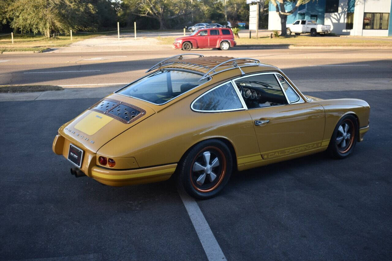 Porsche-911-1968-Convertible-30