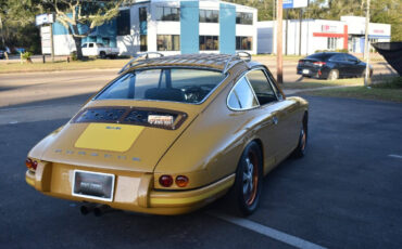 Porsche-911-1968-Convertible-34