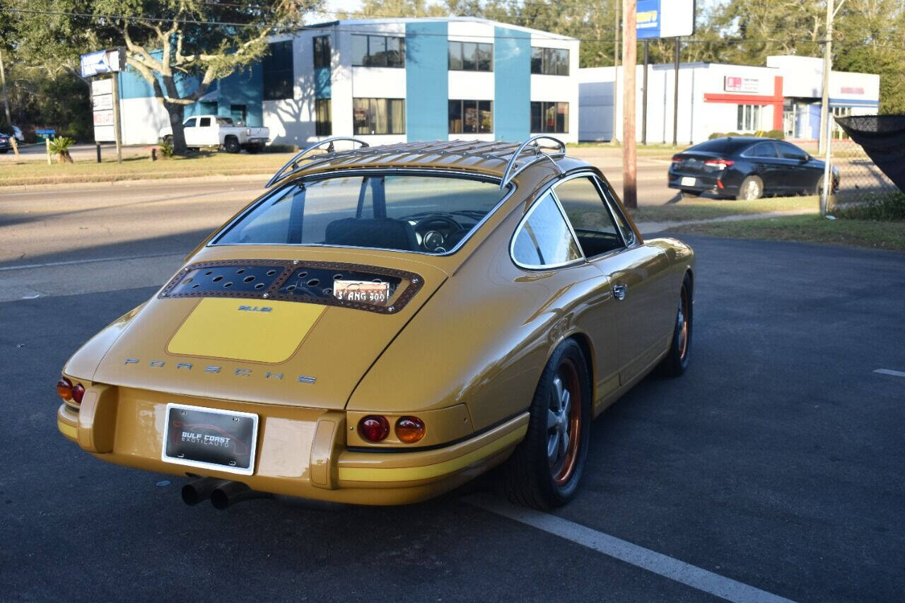 Porsche-911-1968-Convertible-34