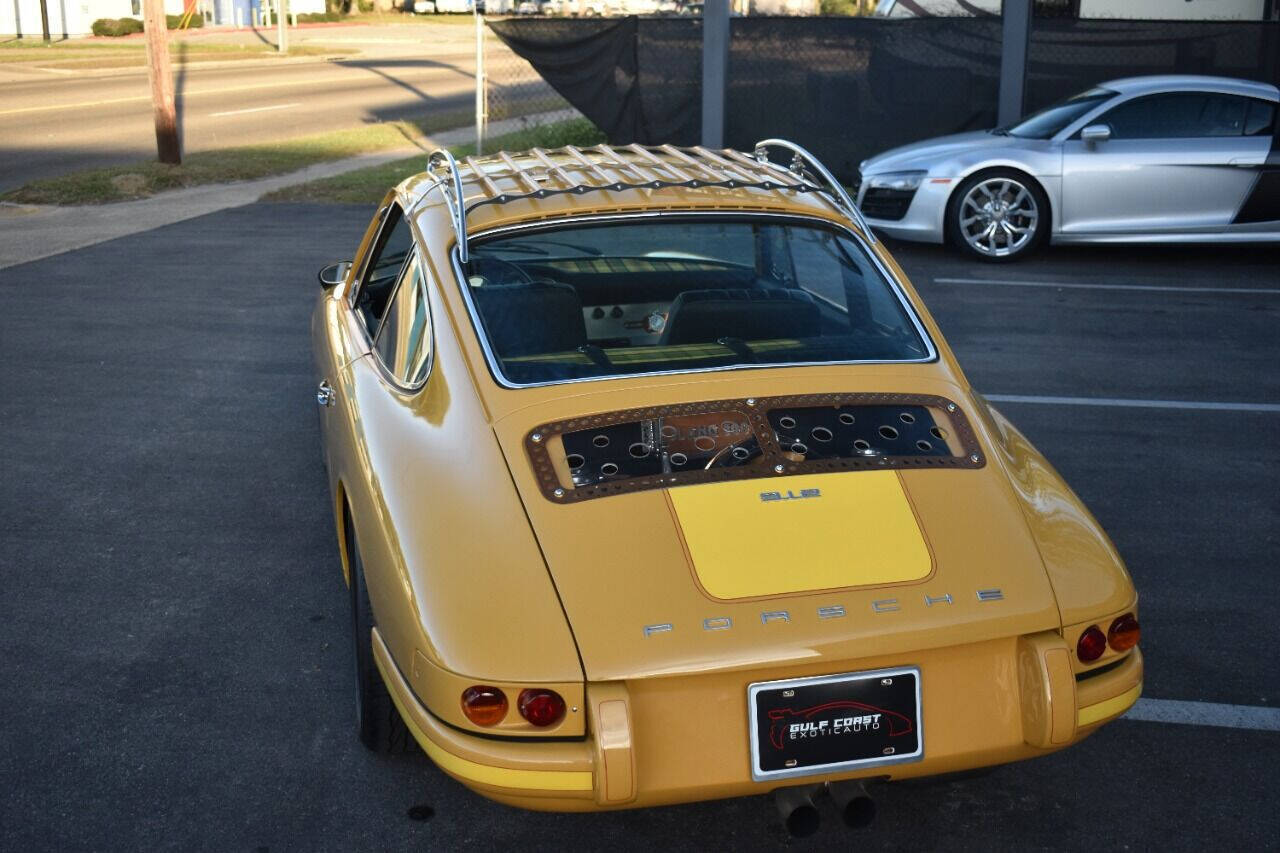 Porsche-911-1968-Convertible-39