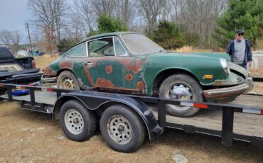 Porsche-911-1968-Coupe-28